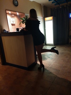 Массажистка Алена 25  ЗАО Кунцево +7 (929) 634-71-40